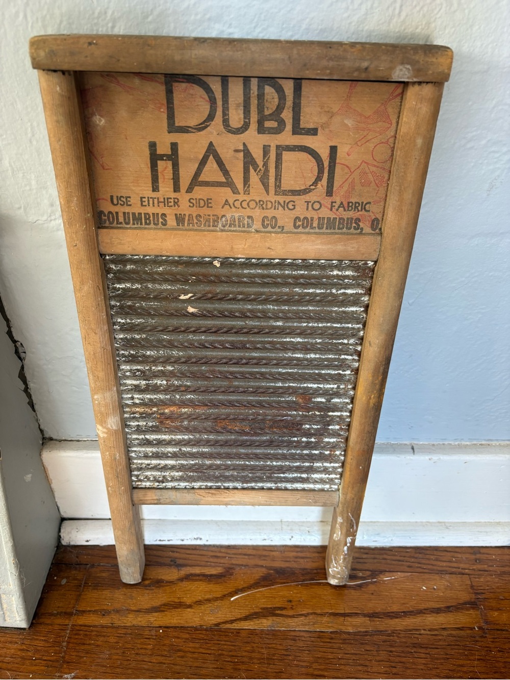 DUBL HANDI Vintage Wood & Metal Washboard - Natural Wood